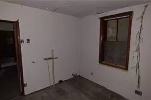 269 Union St, Mt Pleasant, OH 43939 - Photo 5