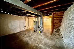 359 W Chalmers Ave, Youngstown, OH 44511 - Photo 17