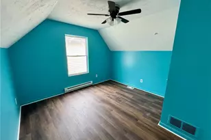 359 W Chalmers Ave, Youngstown, OH 44511 - Photo 7