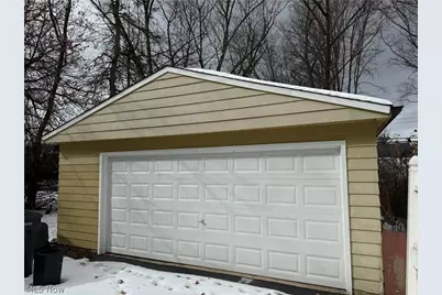 1068 Nela View Road, Cleveland Heights, OH 44112 - Photo 39