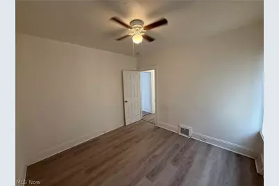 829 Helmsdale Road, Cleveland Heights, OH 44112 - Photo 23