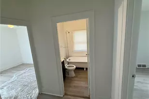 829 Helmsdale Rd, Cleveland Heights, OH 44112 - Photo 11