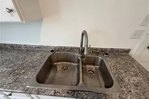 829 Helmsdale Rd, Cleveland Heights, OH 44112 - Photo 27