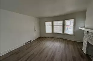 829 Helmsdale Rd, Cleveland Heights, OH 44112 - Photo 7