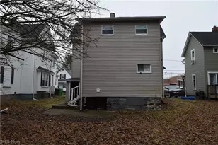 284 3rd St NW, Barberton, OH 44203 - Photo 17