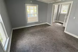 284 3rd St NW, Barberton, OH 44203 - Photo 5