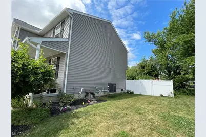 5993 Montauk Point, Vermilion, OH 44089 - Photo 3