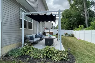 5993 Montauk Pt, Vermilion, OH 44089 - Photo 9