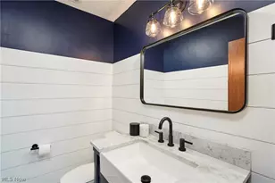 221 Lake Front Dr, Akron, OH 44319 - Photo 11