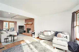 221 Lake Front Dr, Akron, OH 44319 - Photo 5