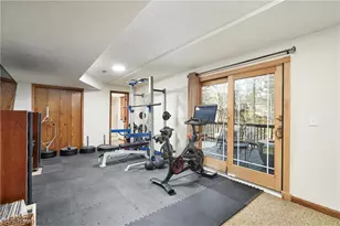 221 Lake Front Dr, Akron, OH 44319 - Photo 19