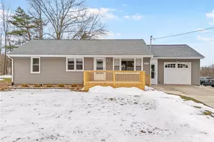 2504 Clayton Dr, Akron, OH 44319 - Photo 3