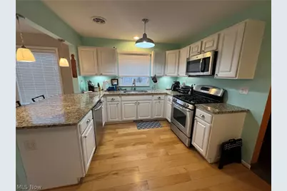 2545 Buckhurst Drive, Beachwood, OH 44122 - Photo 3