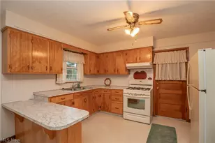 330 34th St SW, Canton, OH 44706 - Photo 7