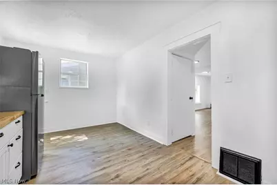 1909 2nd Street SW, Akron, OH 44314 - Photo 9