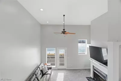 323 Arizona Avenue, Lorain, OH 44052 - Photo 17