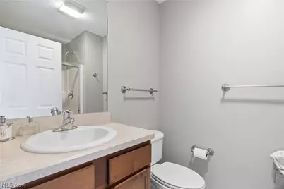 323 Arizona Avenue, Lorain, OH 44052 - Photo 33