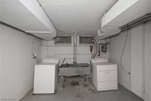 3699 Bainbridge Rd, Loveland, OH 44118 - Photo 35