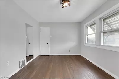 1077 E 169th Street, Loveland, OH 44110 - Photo 11