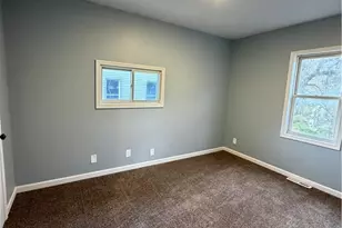 650 Kling St, Akron, OH 44311 - Photo 5