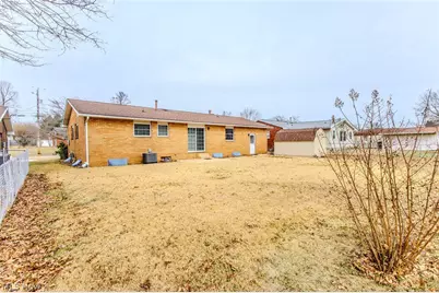 1587 Lois Street, Belpre, OH 45714 - Photo 35