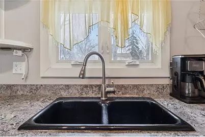 104 S Cedar Street, Geneva, OH 44041 - Photo 9