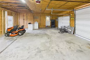 56 N Meadowlark Dr, Williamstown, WV 26187 - Photo 15