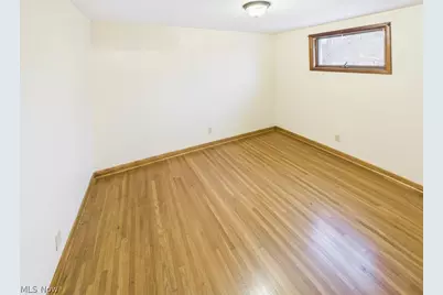 56 N Meadowlark Drive, Williamstown, WV 26187 - Photo 7