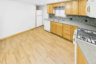 56 N Meadowlark Dr, Williamstown, WV 26187 - Photo 5