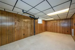 2374 Roth Dr, Cuyahoga Falls, OH 44221 - Photo 37