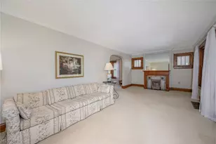 2374 Roth Dr, Cuyahoga Falls, OH 44221 - Photo 13