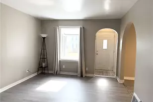 1209 Courtland Rd, Weirton, WV 26062 - Photo 3