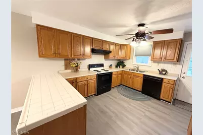 1209 Courtland Road, Weirton, WV 26062 - Photo 5