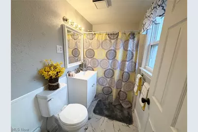 1209 Courtland Road, Weirton, WV 26062 - Photo 15