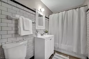 18405 Windward Rd, Loveland, OH 44119 - Photo 23