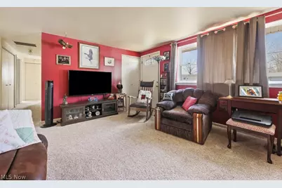 10684 Dot Avenue NE, Alliance, OH 44601 - Photo 23