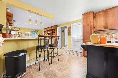 10684 Dot Avenue NE, Alliance, OH 44601 - Photo 3