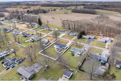 10684 Dot Avenue NE, Alliance, OH 44601 - Photo 49