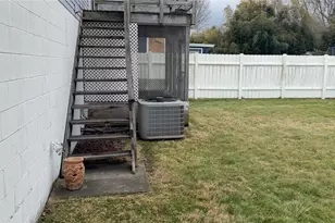 602 Williams Ave, Williamstown, WV 26187 - Photo 3