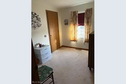 602 Williams Avenue, Williamstown, WV 26187 - Photo 13