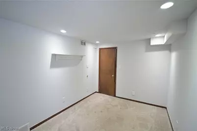 3613 Manchester Road, Coventry, OH 44319 - Photo 21