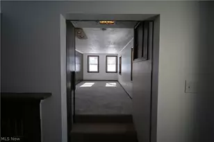 3613 Manchester Rd, Coventry, OH 44319 - Photo 11