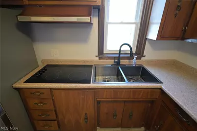 3613 Manchester Road, Coventry, OH 44319 - Photo 7