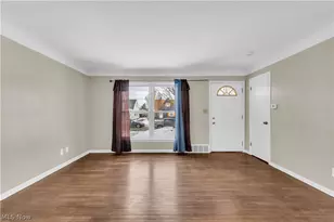 12918 Eastwood Blvd, Garfield Heights, OH 44125 - Photo 3