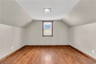 12918 Eastwood Blvd, Garfield Heights, OH 44125 - Photo 19