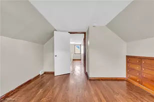 12918 Eastwood Blvd, Garfield Heights, OH 44125 - Photo 17