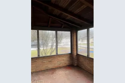 213 E 27th Street, Dover, OH 44622 - Photo 7