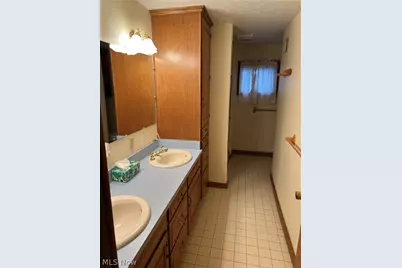 213 E 27th Street, Dover, OH 44622 - Photo 19