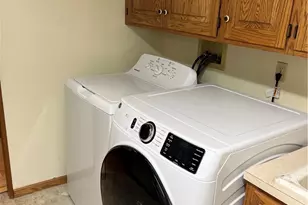 213 E 27th St, Dover, OH 44622 - Photo 21