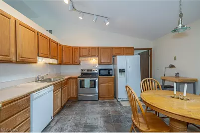 1775 Glenwood Drive, Twinsburg, OH 44087 - Photo 17